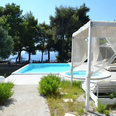 Entechnos Living 4*