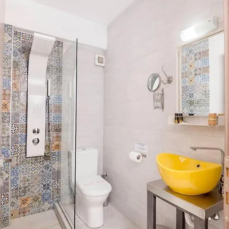 Entechnos Living Hotel apartamentowy 3*