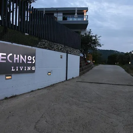 Entechnos Living Lägenhetshotell Megali Ammos (Skiathos)