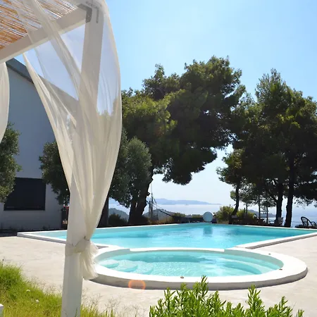 Entechnos Living Lägenhetshotell Megali Ammos (Skiathos)