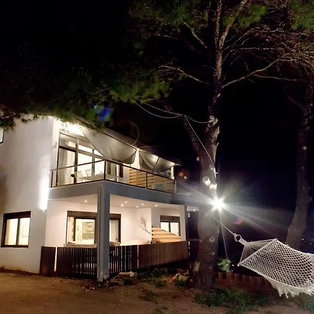 Aparthotel Entechnos Living