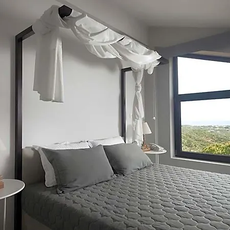 Entechnos Living Aparthotel