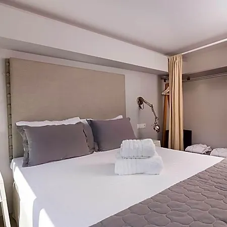 Apartahotel Entechnos Living 4*
