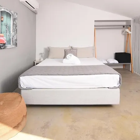 Aparthotel Entechnos Living