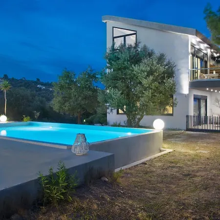 Entechnos Living 3* Megali Ammos (Skiathos)