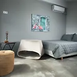 Entechnos Living Apart-hotel
