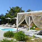 Entechnos Living Apart-hotel