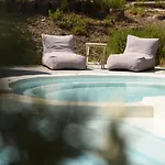 Apart-hotel Entechnos Living