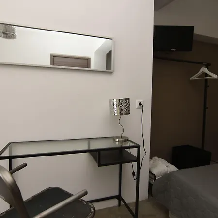 Entechnos Living Hotel apartamentowy